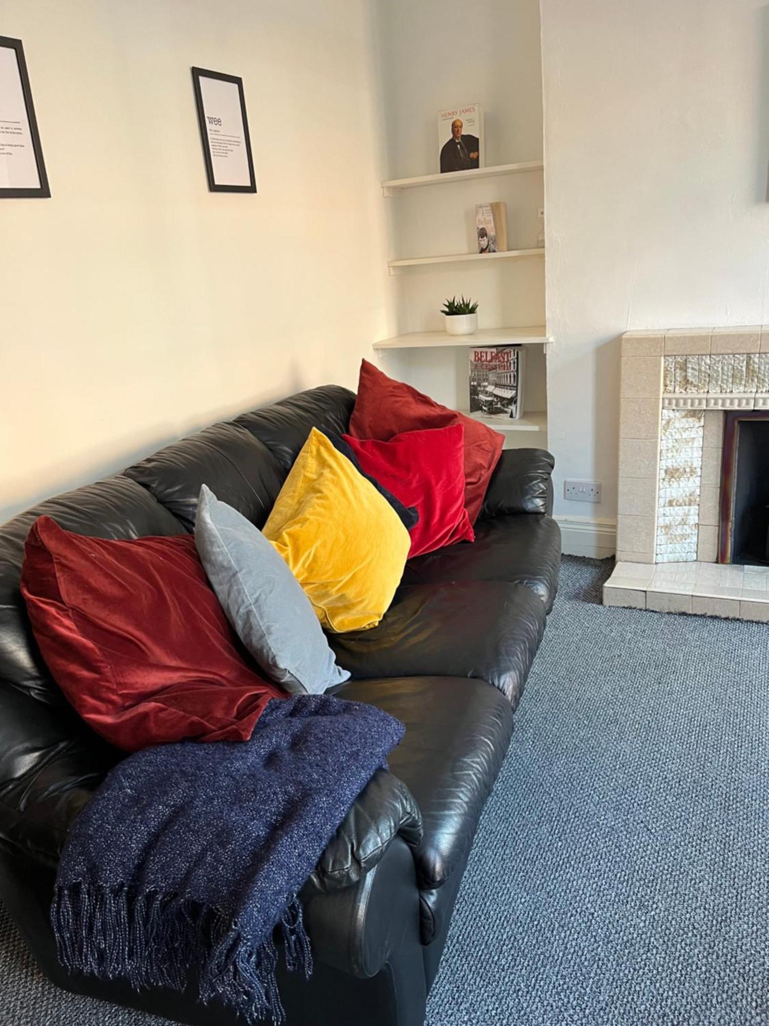 Loganberry Apartment Belfast Esterno foto